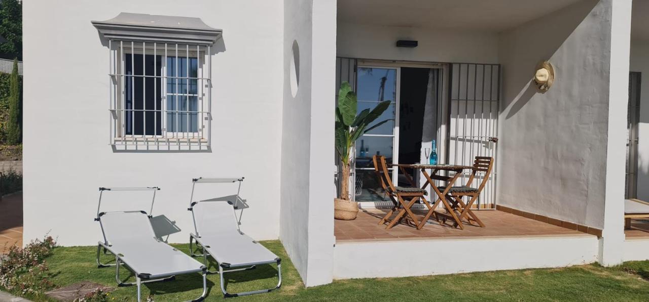Small Oasis - Appartement 6 Personnes Манилва Екстериор снимка